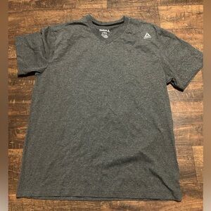 Men’s Reebok V-Neck Tshirt